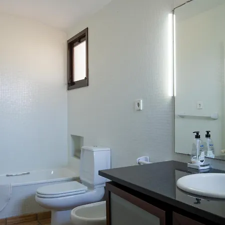 Malvas With Pool - By Hdproperties فيلة فيلامورا